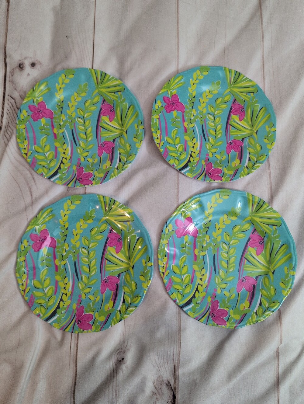 Lilly Pulitzer Nice to See You Melamine Plates Set of 4 9” Aqua Pink Floral